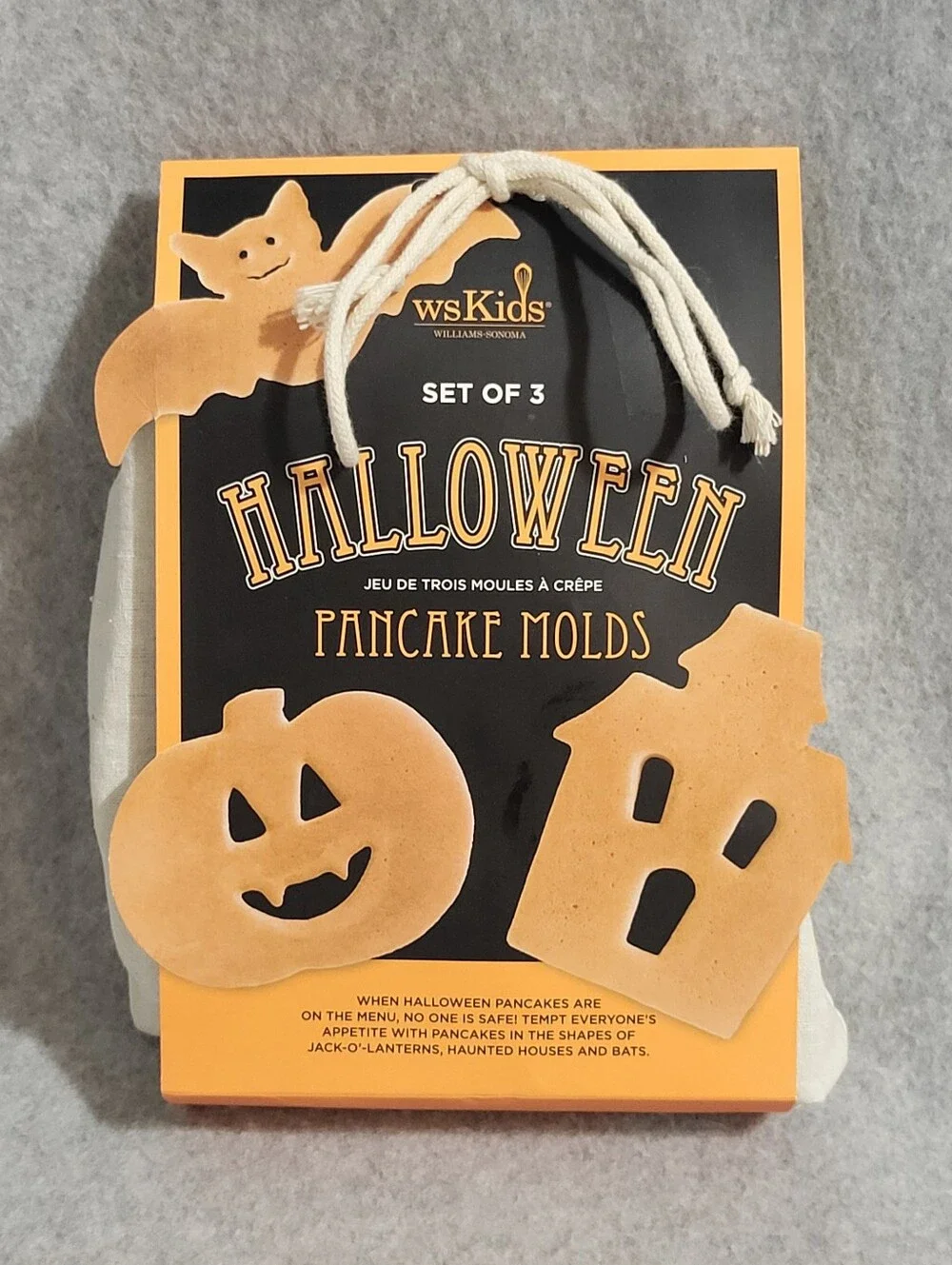 Williams Sonoma Set of 3 Halloween Pancake Molds Bat Pumpkin Haunted House NEW